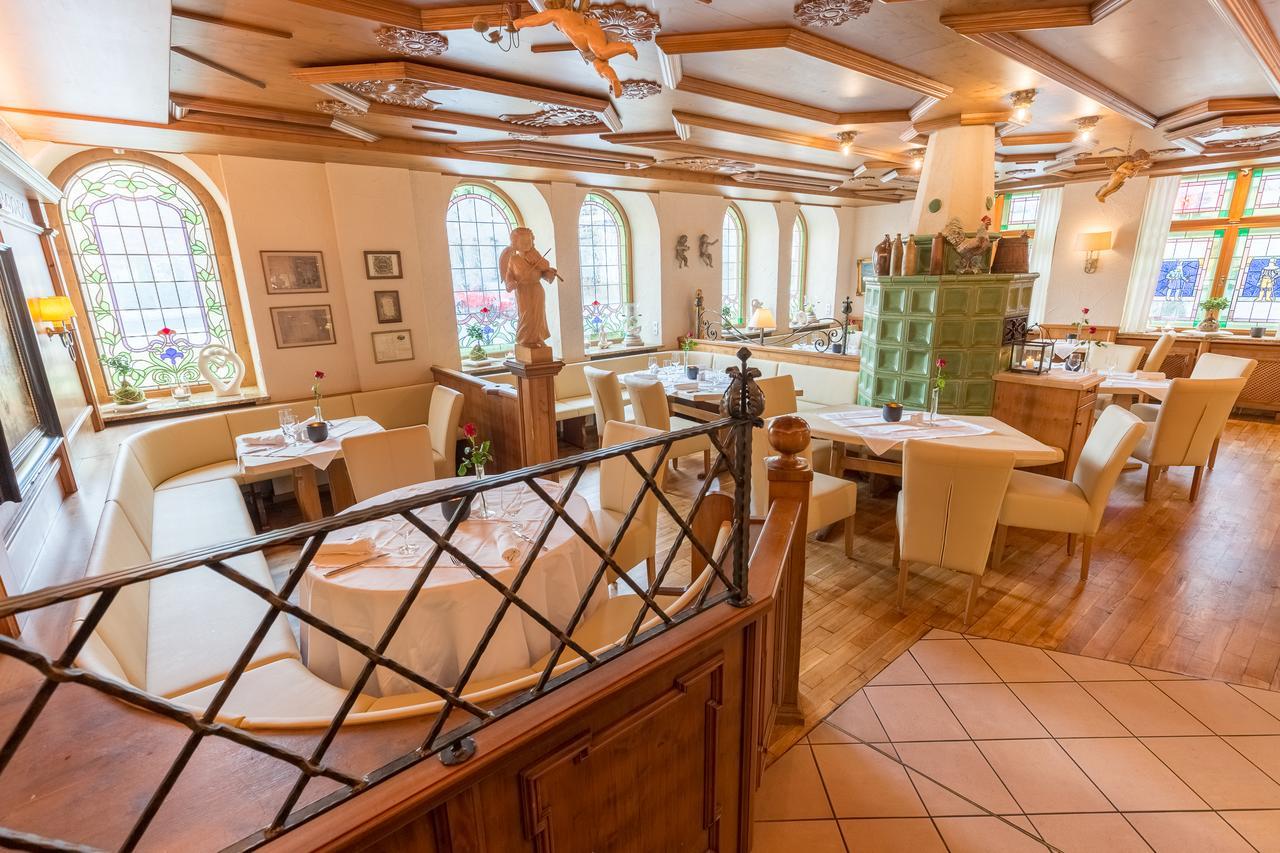 Hotel Blauer Engel Aue  Bagian luar foto